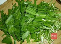 韭菜鸡蛋的做法图解1