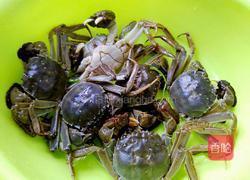 煮河蟹的做法图解2