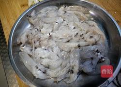 乌鱼虾酱炒鸡蛋的做法图解1