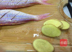 煎金丝鱼的做法图解2