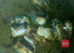 烧冻鱼的做法图解11