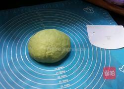 菠菜蝴蝶结面的做法图解3