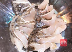 清蒸珍珠龙趸鱼片的做法图解3