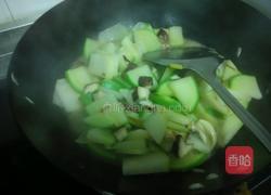 香菇炒萝卜的做法图解7