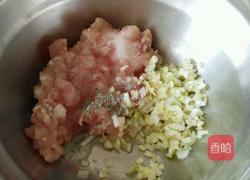 酿焖豆角的做法图解1