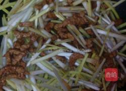 蒜黄炒肉丝的做法图解7