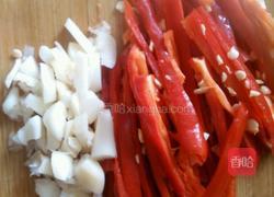 莴笋丝炒榨菜的做法图解3