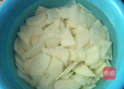 茄汁土豆片的做法图解2