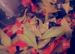 莴笋木耳炒肉片的做法图解8