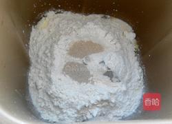 香酥面包的做法图解2