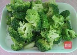 蚝油西兰花的做法图解2
