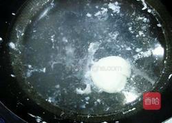 桂花酒酿水潽蛋的做法图解4