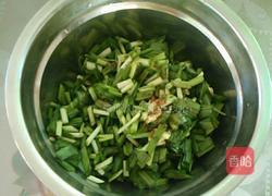 韭菜卷饼的做法图解4