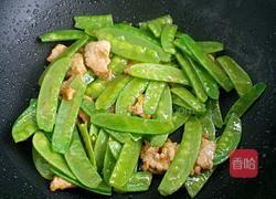 荷兰豆炒肉的做法图解4