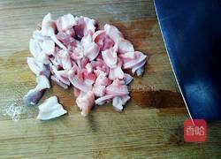 木耳炒肉的做法图解1