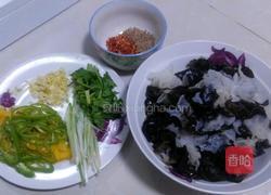 生椒拌双耳的做法图解1