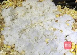 鲜人參冬菇玉米炒饭的做法图解4