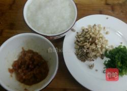 茶树菇青菜瘦肉粥的做法图解2