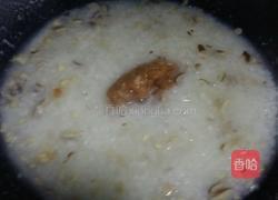 茶树菇青菜瘦肉粥的做法图解5