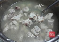 土豆蕃茄排骨汤的做法图解2