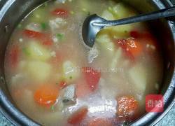 土豆蕃茄排骨汤的做法图解7