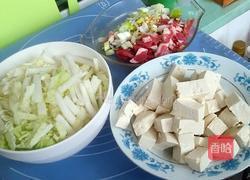 豆腐炒白菜的做法图解1