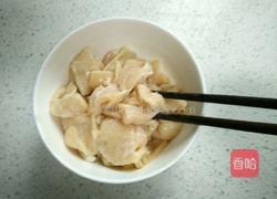 泡椒木耳炒鸡片的做法图解4