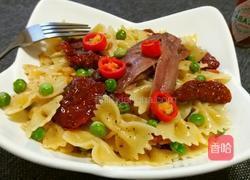 意大利面(鳀鱼蕃茄干蝴蝶面)的做法图解14