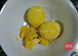 蛋黄焗玉米的做法图解2