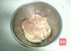 清洗生猪肚妙方的做法图解4