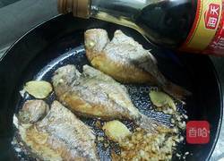 香煎红腊鱼的做法图解6