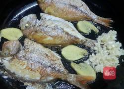 香煎红腊鱼的做法图解5