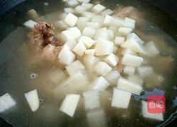 清炖大骨头萝卜汤的做法图解4