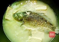 鲫鱼豆腐汤的做法图解8