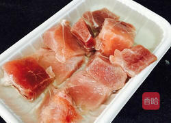 党参瘦肉汤的做法图解2