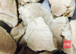 党参瘦肉汤的做法图解4