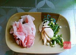 香菇炖豆腐的做法图解3