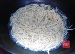 凉拌干豆腐丝的做法图解2