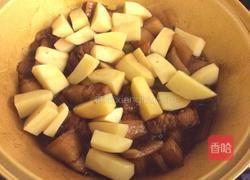 土豆红烧肉的做法图解9