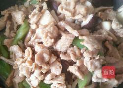 香菇炒肉片的做法图解7