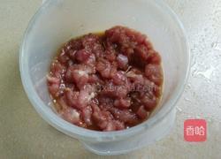 肉末浇芥兰的做法图解2