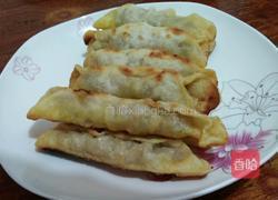 芹菜肉锅贴的做法图解10