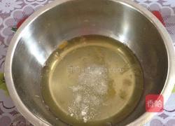 奶油裱花蛋糕8寸戚风蛋糕的做法图解3