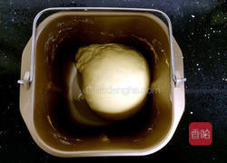 柔软椰蓉包的做法图解4