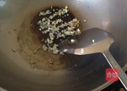 蒜蓉枸杞茼蒿汤的做法图解5