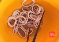 香酥鱿鱼圈的做法图解1