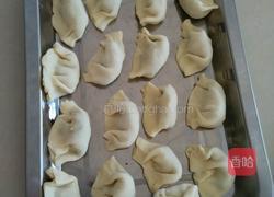 马蹄叶香菇粉丝油渣饺子的做法图解9