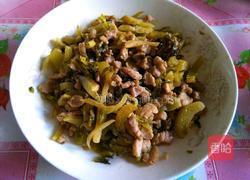 酸菜炒肉丁的做法图解8