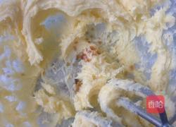 芝麻小西饼的做法图解1