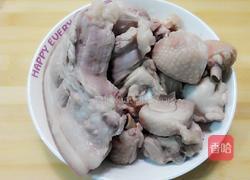 土茯苓鸡汤的做法图解2